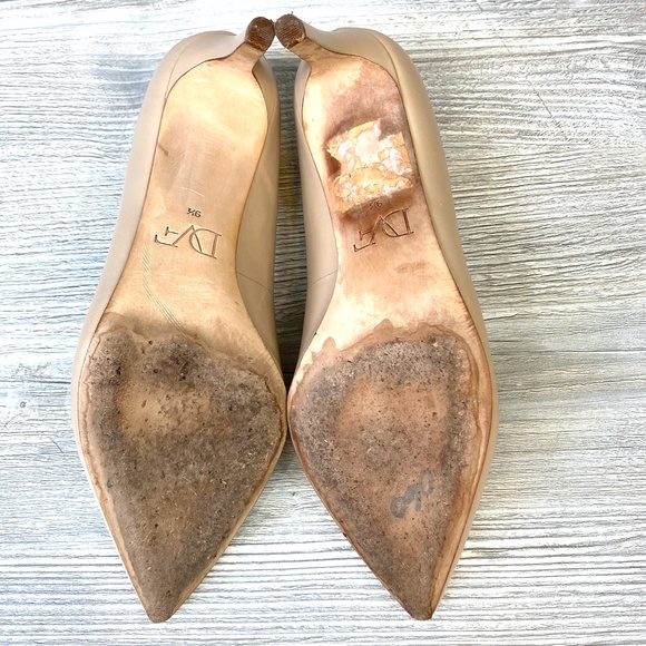 DIANE VON FURSTENBERG Pointed Toe Nude Heels 9.5 - Picture 8 of 8